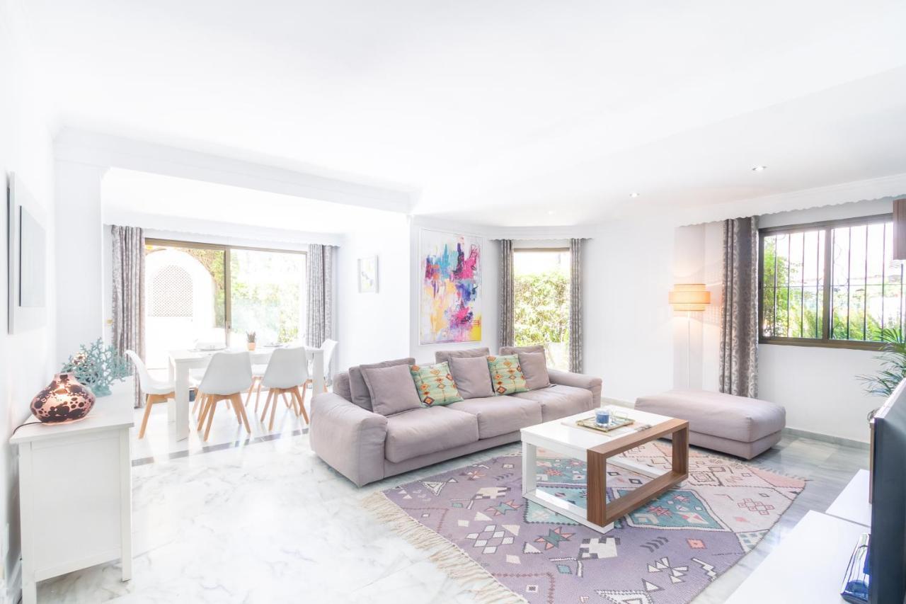 Marbella Banus Suites - Golden Beach Marbella Suite Bagian luar foto