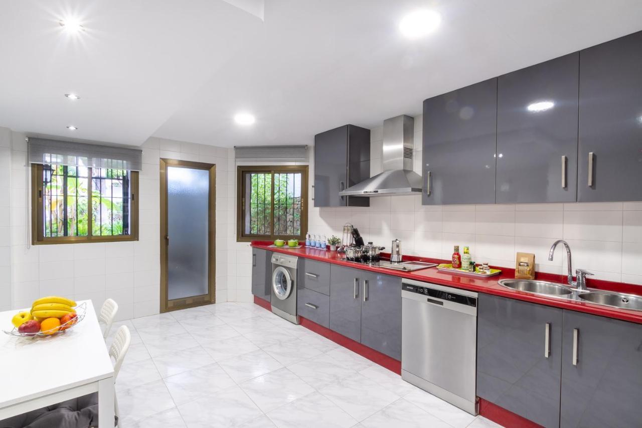 Marbella Banus Suites - Golden Beach Marbella Suite Bagian luar foto
