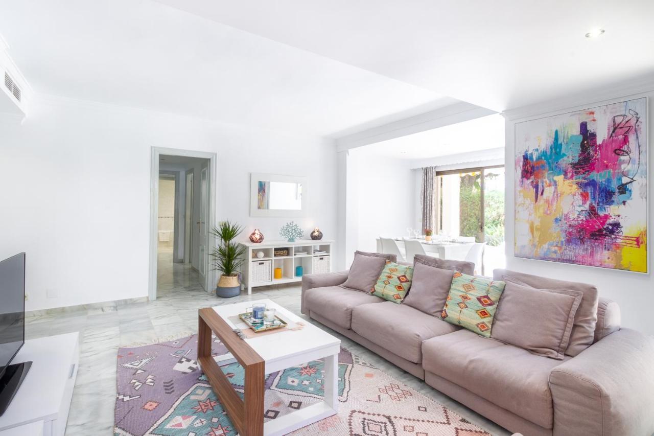 Marbella Banus Suites - Golden Beach Marbella Suite Bagian luar foto